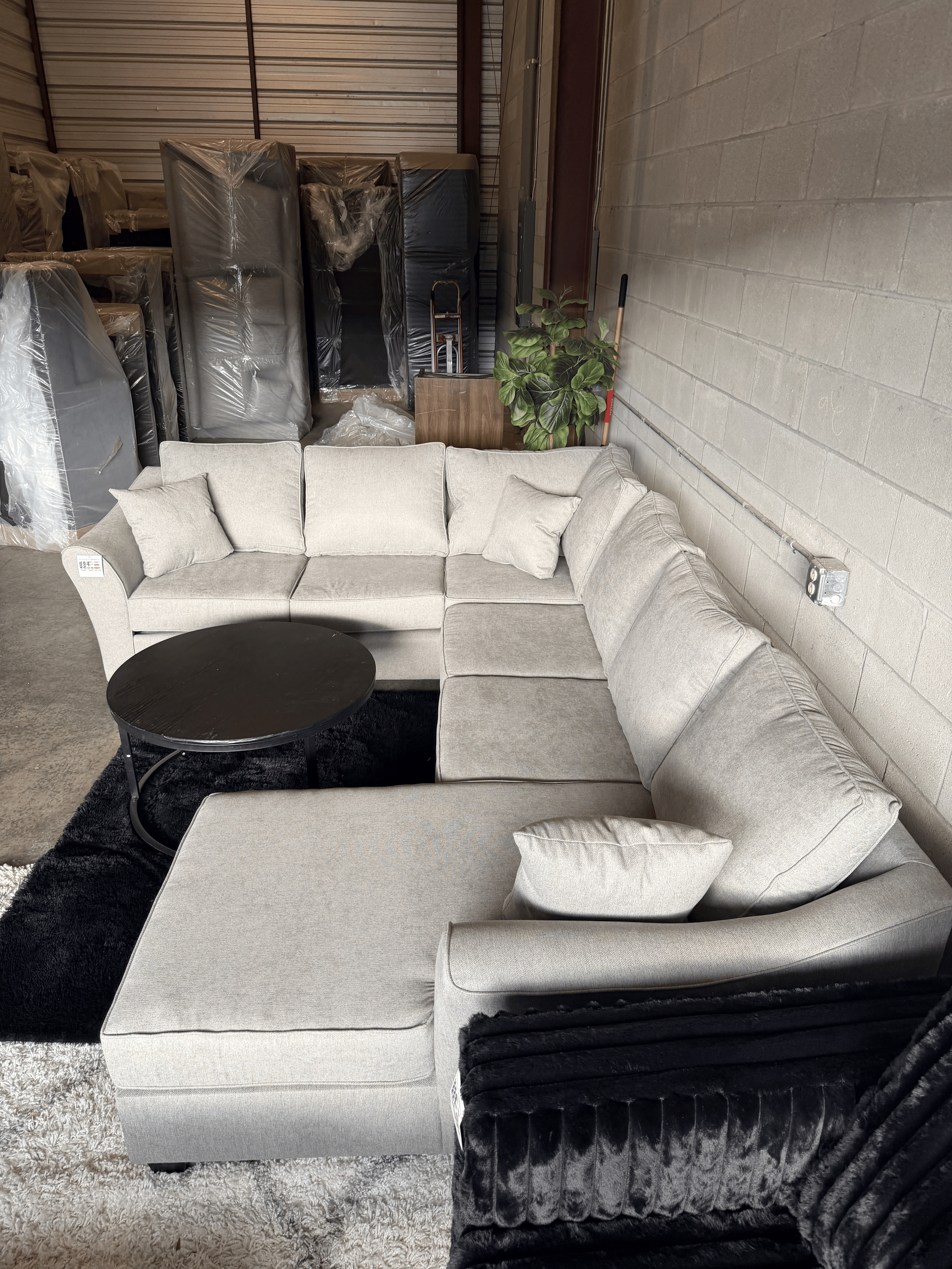 Lennox U-Shape Sectional