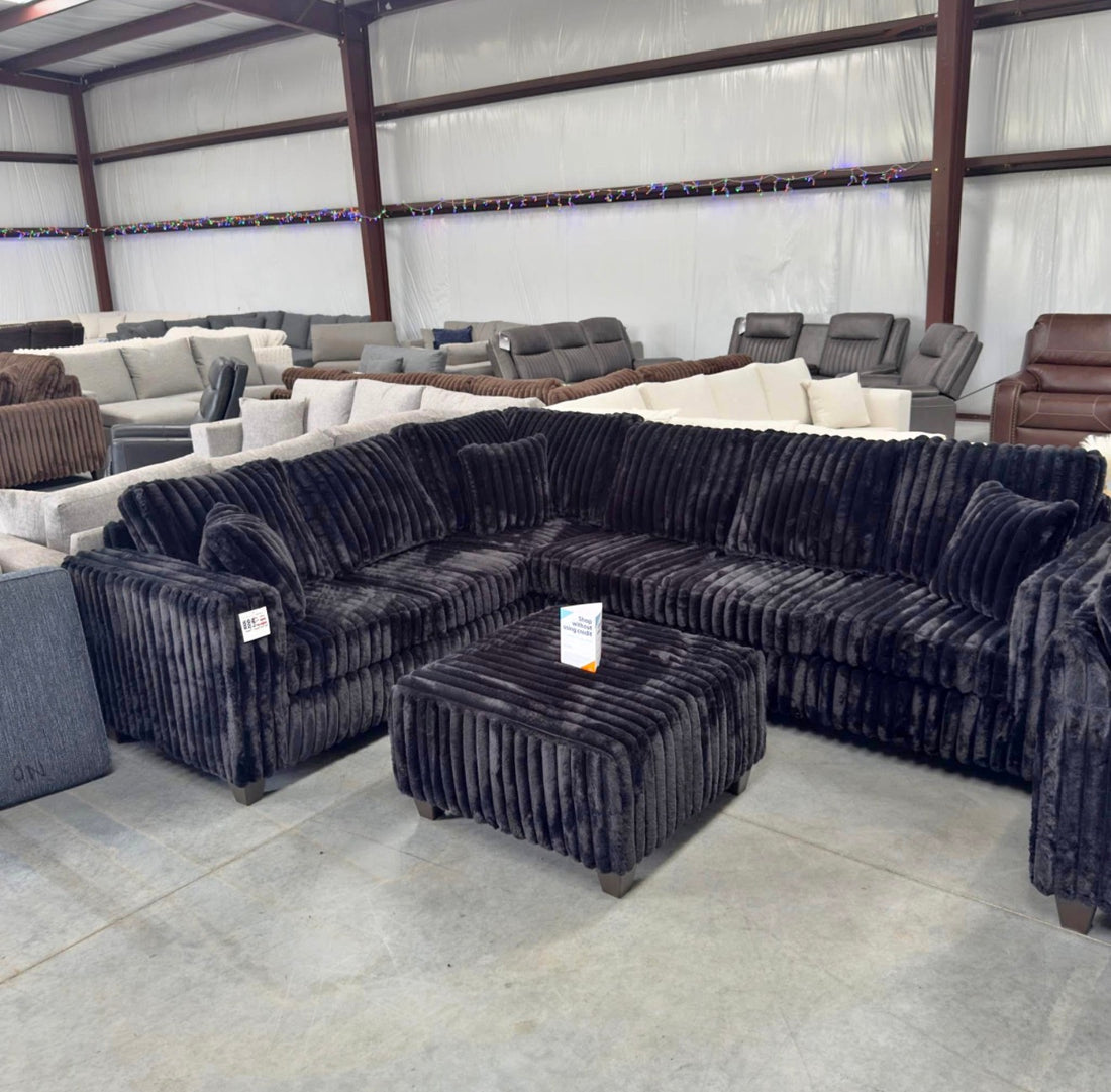 Sectional + FREE Ottoman